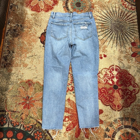 SO Womens Curvy Mom Ripped Jeans Size 3/26 - Picture 7 of 7